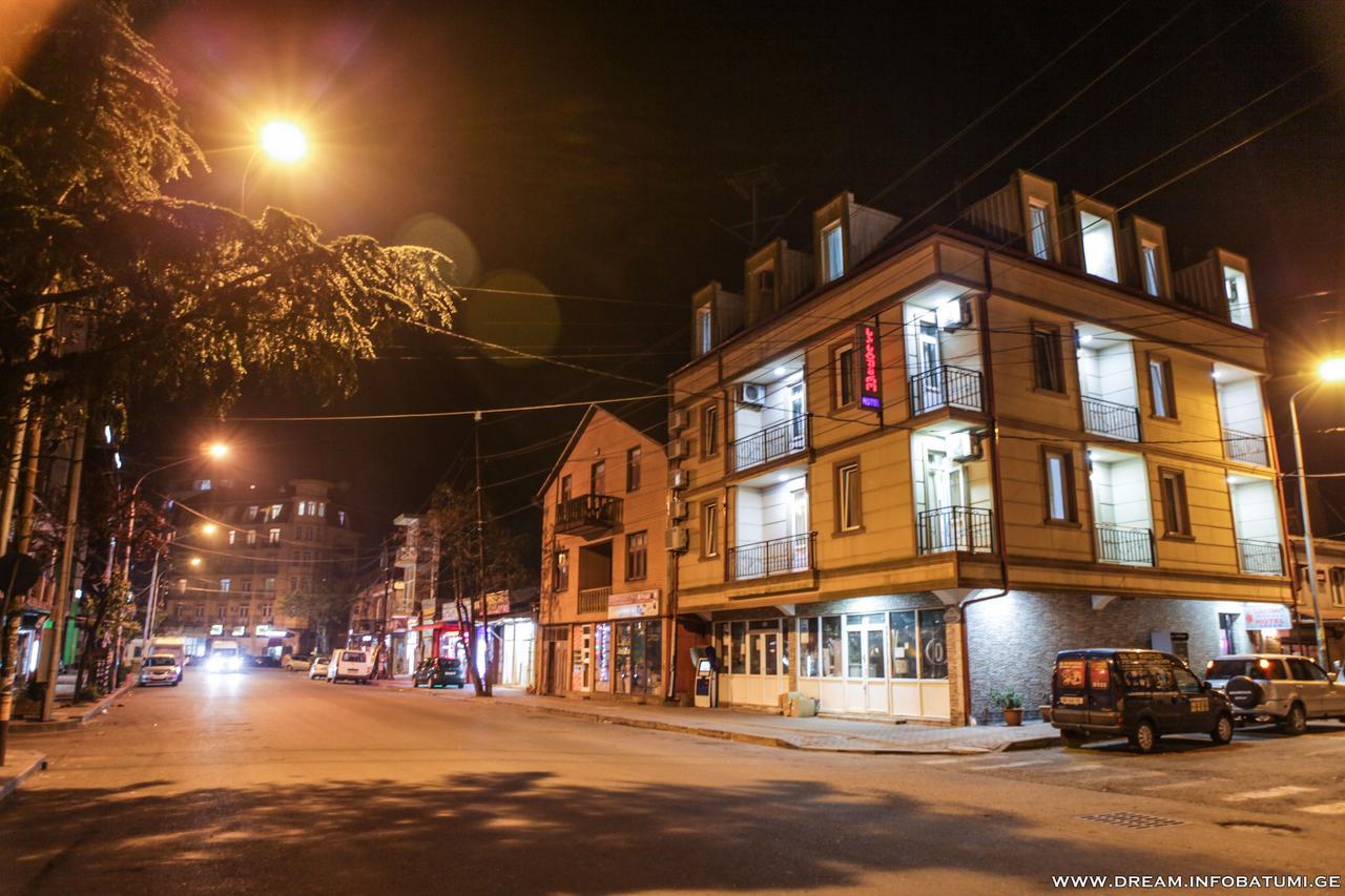 Dream Hotel บาทูมิ ภายนอก รูปภาพ