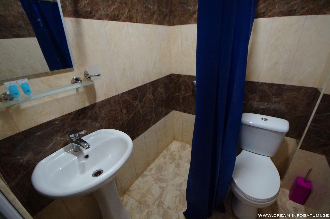 Dream Hotel บาทูมิ ภายนอก รูปภาพ
